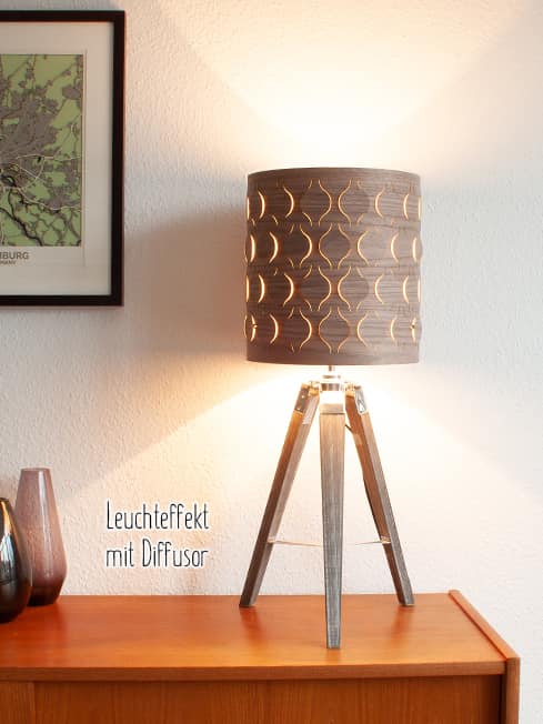 Holzlampenschirm "Drops" aus Nussbaum Furnier